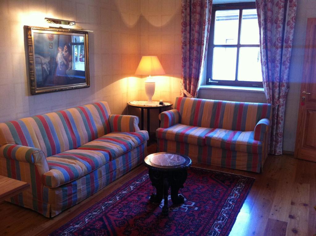 Apartments Schloss Paschbach Апиано сула Страда дел Вино Стая снимка