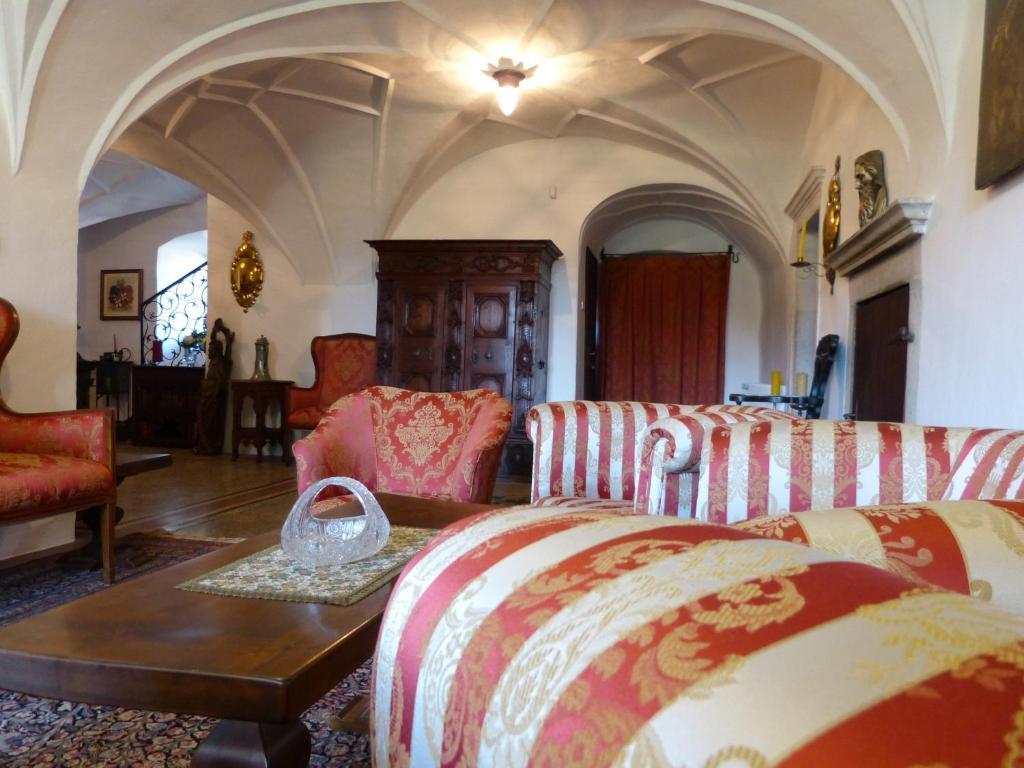 Apartments Schloss Paschbach Апиано сула Страда дел Вино Екстериор снимка