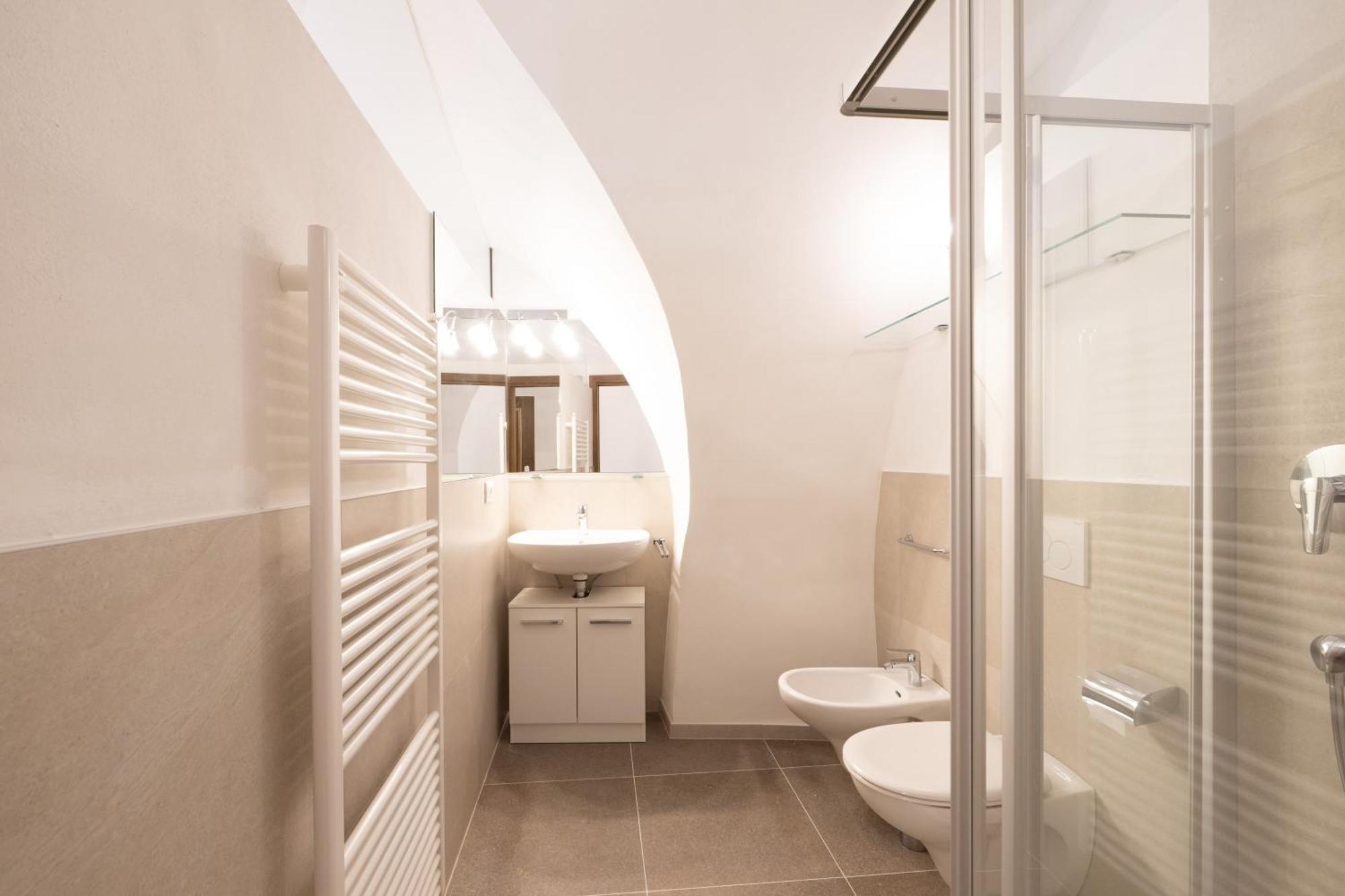 Apartments Schloss Paschbach Апиано сула Страда дел Вино Екстериор снимка