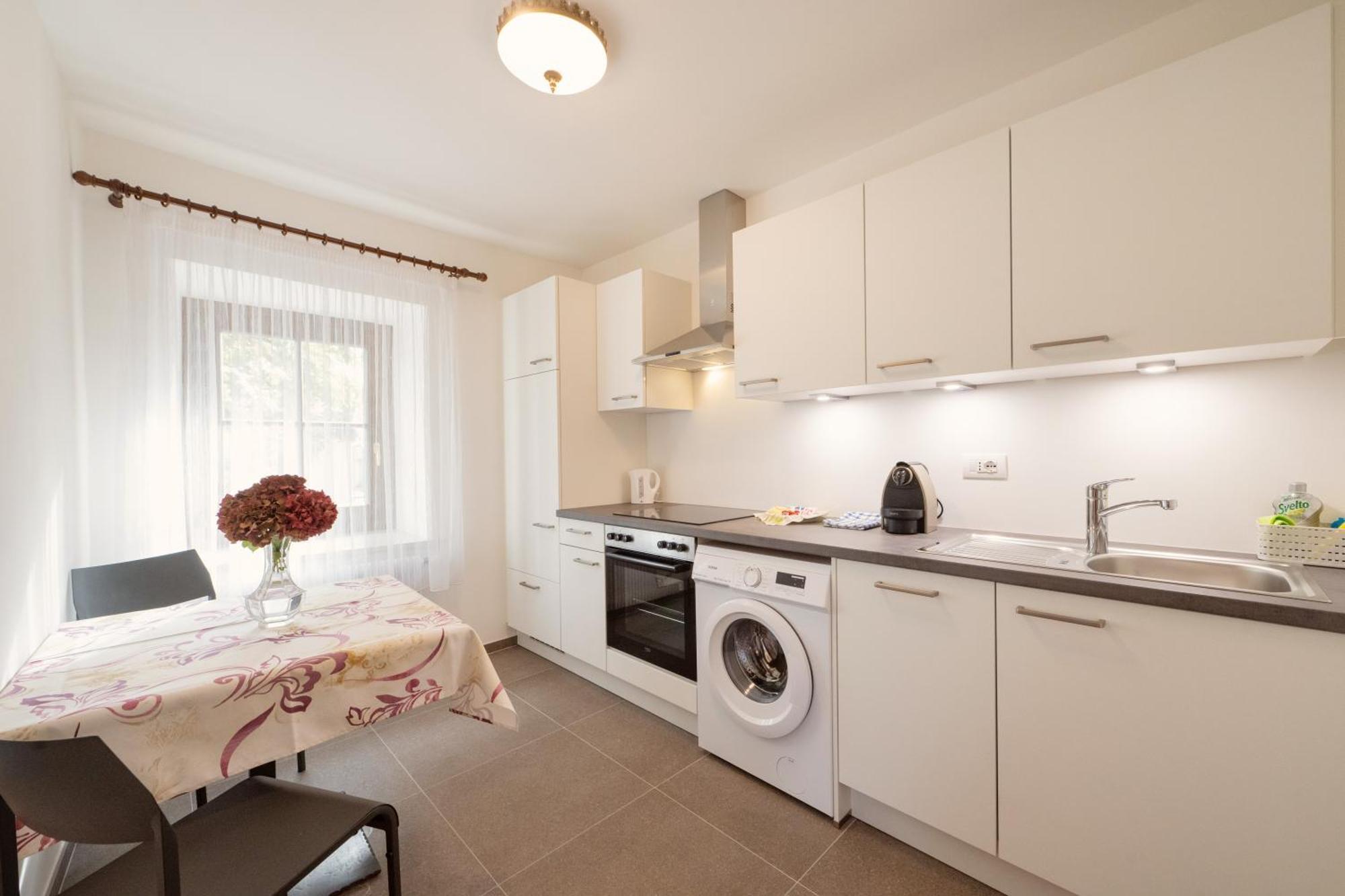 Apartments Schloss Paschbach Апиано сула Страда дел Вино Екстериор снимка