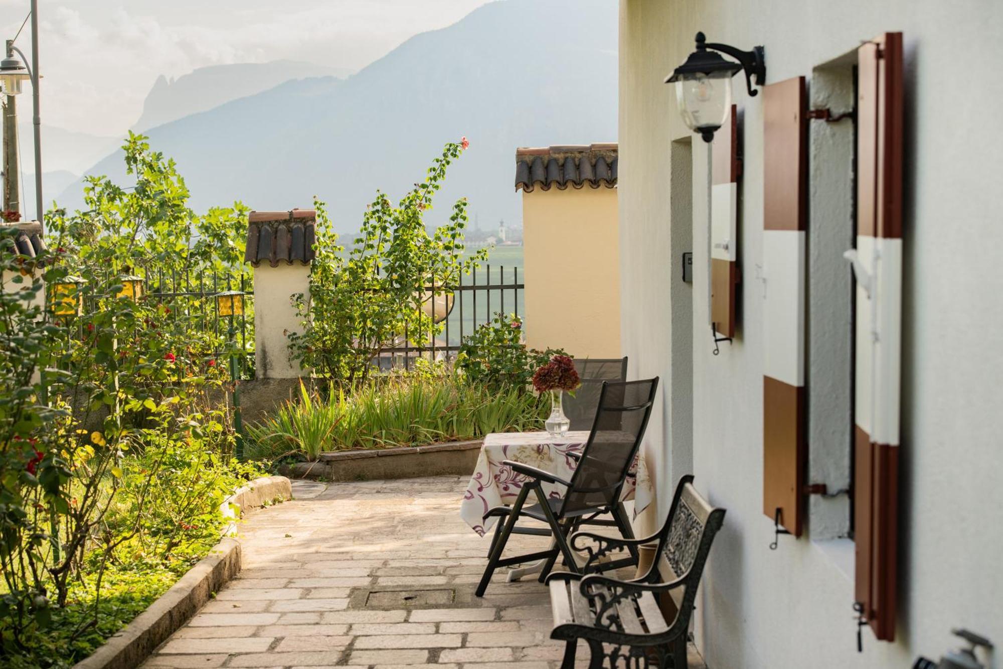 Apartments Schloss Paschbach Апиано сула Страда дел Вино Екстериор снимка