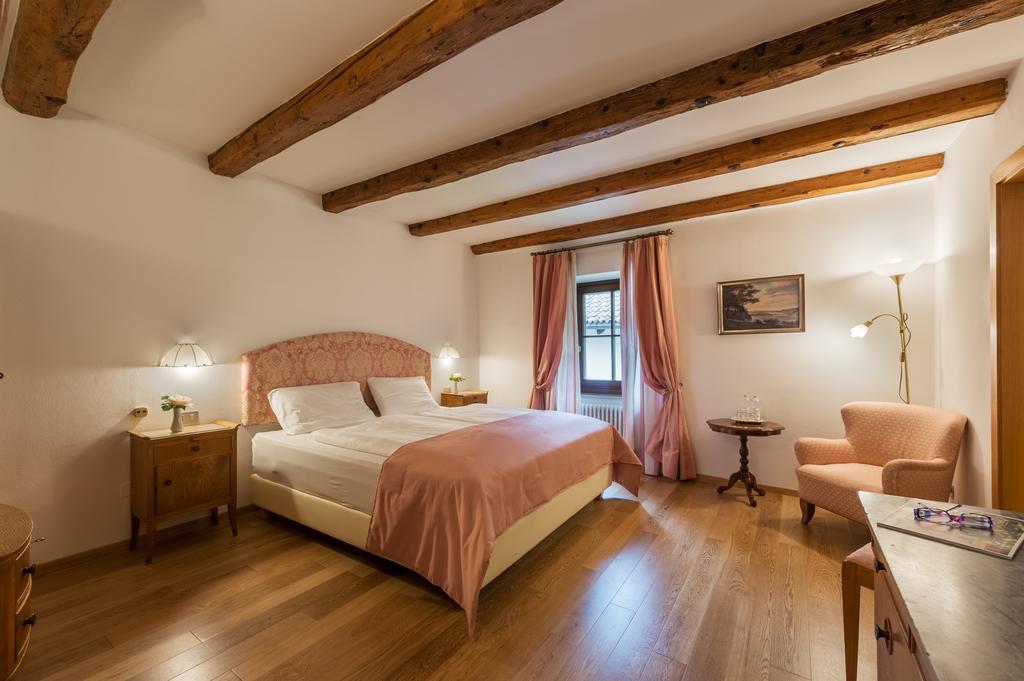 Apartments Schloss Paschbach Апиано сула Страда дел Вино Екстериор снимка