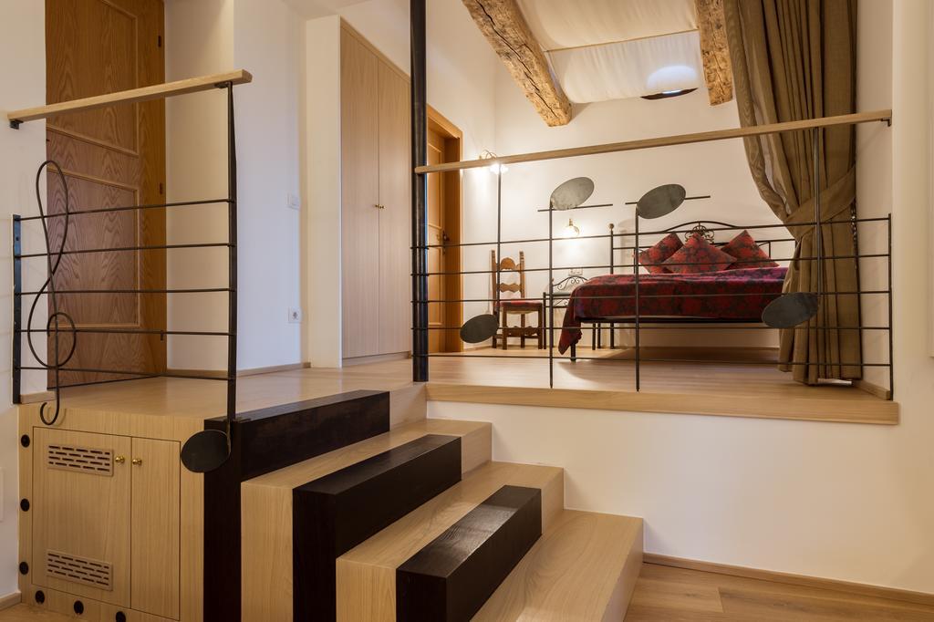 Apartments Schloss Paschbach Апиано сула Страда дел Вино Екстериор снимка