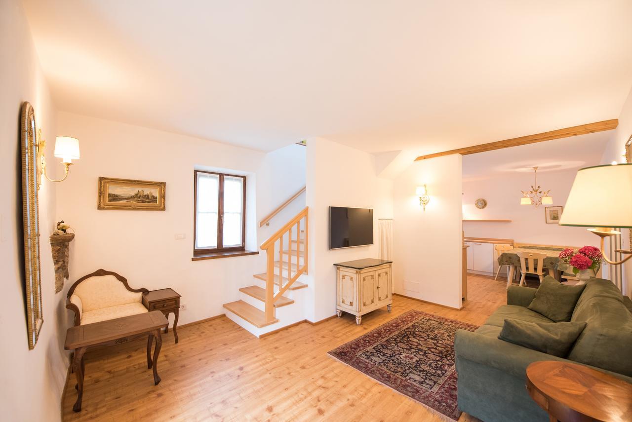 Apartments Schloss Paschbach Апиано сула Страда дел Вино Екстериор снимка